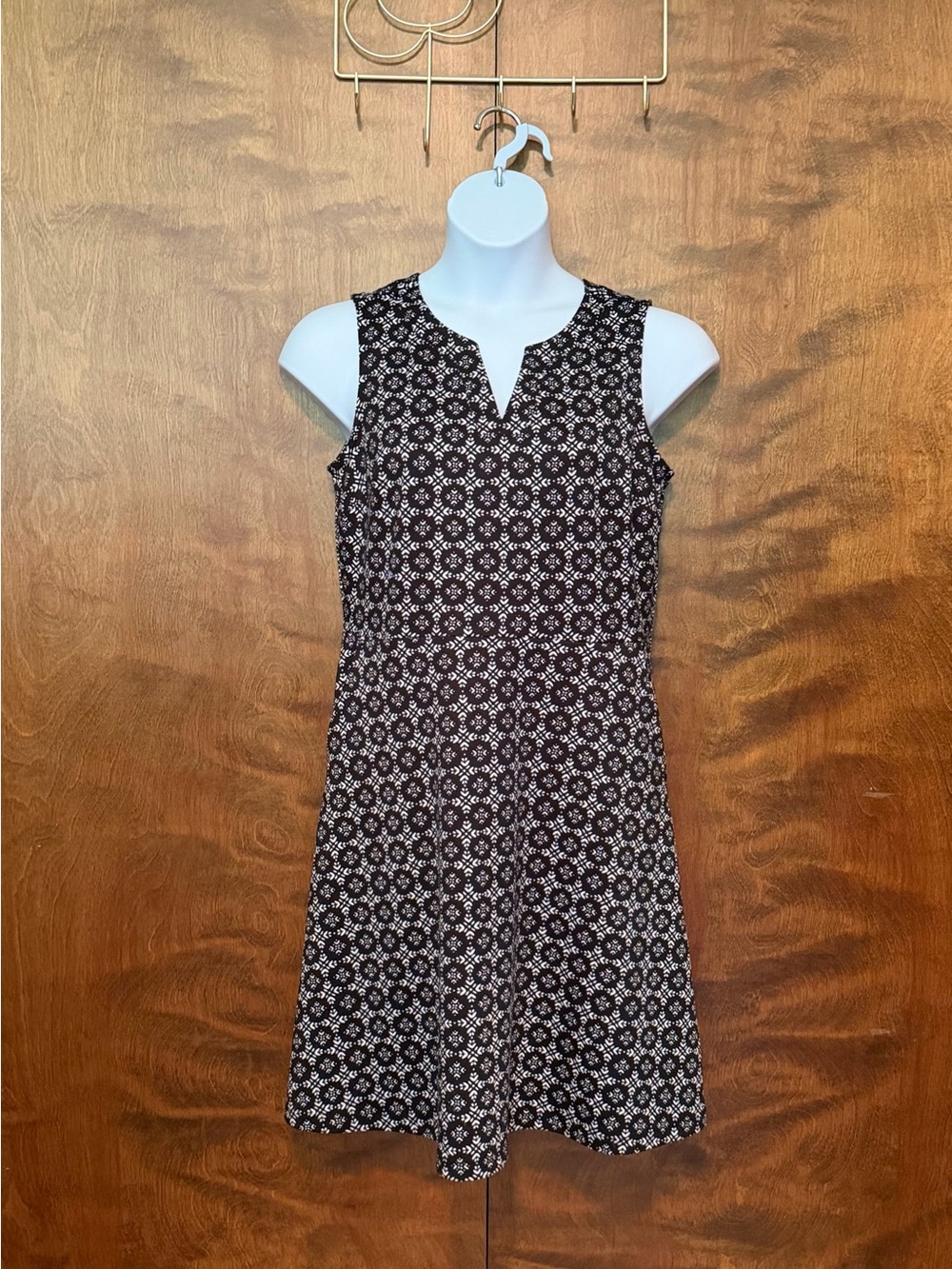 Croft & Barrow Sleeveless A-Line Ponte Dress Womens M Black & White Geo Career